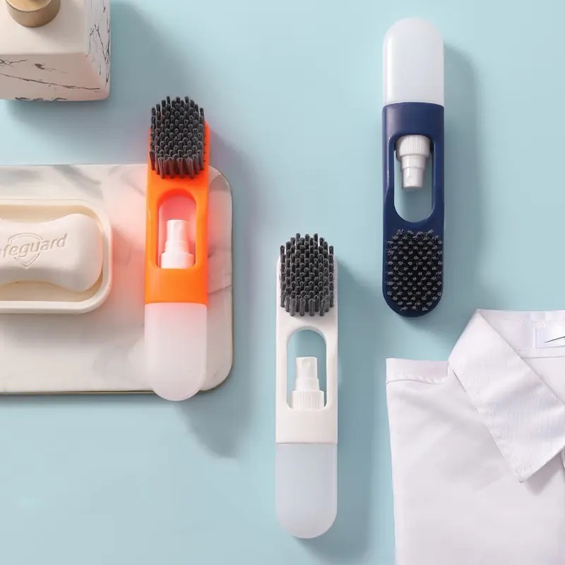 LIQVID SHOE BRUSH WITH SPRAY BOTTLE
