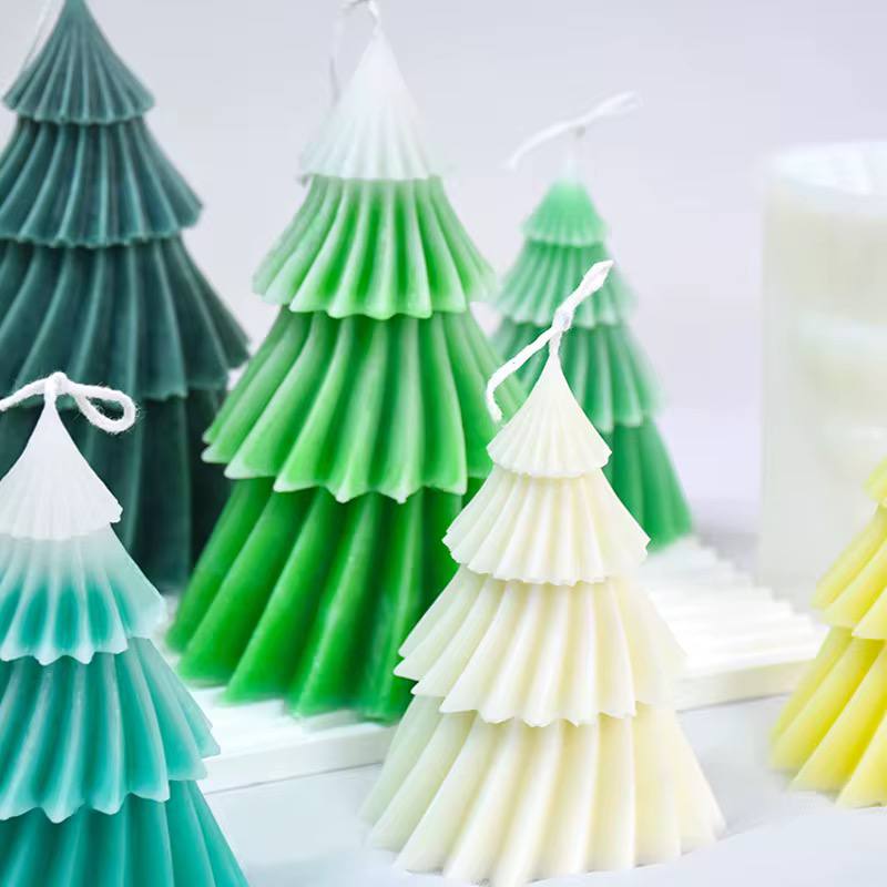 CC099 Dream Christmas Stree Candle
